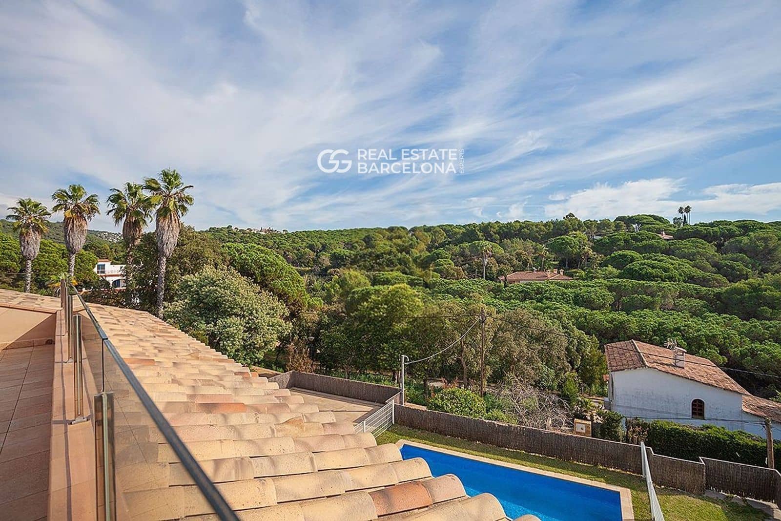 6 bedroom Villa for sale in Lloret de Mar with pool garage - € 2,300,000 (Ref: 9482339)