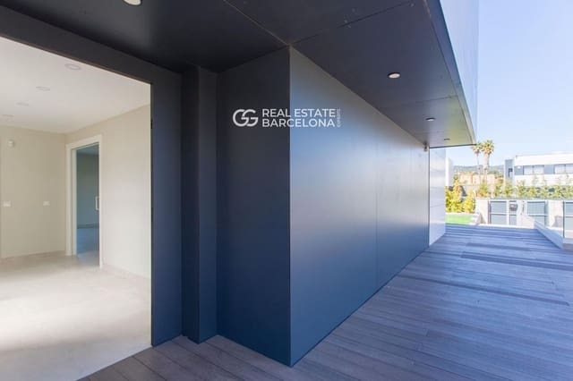 5 bedroom Villa for sale in Sant Andreu de Llavaneres with pool garage - € 1,390,000 (Ref: 9482341)