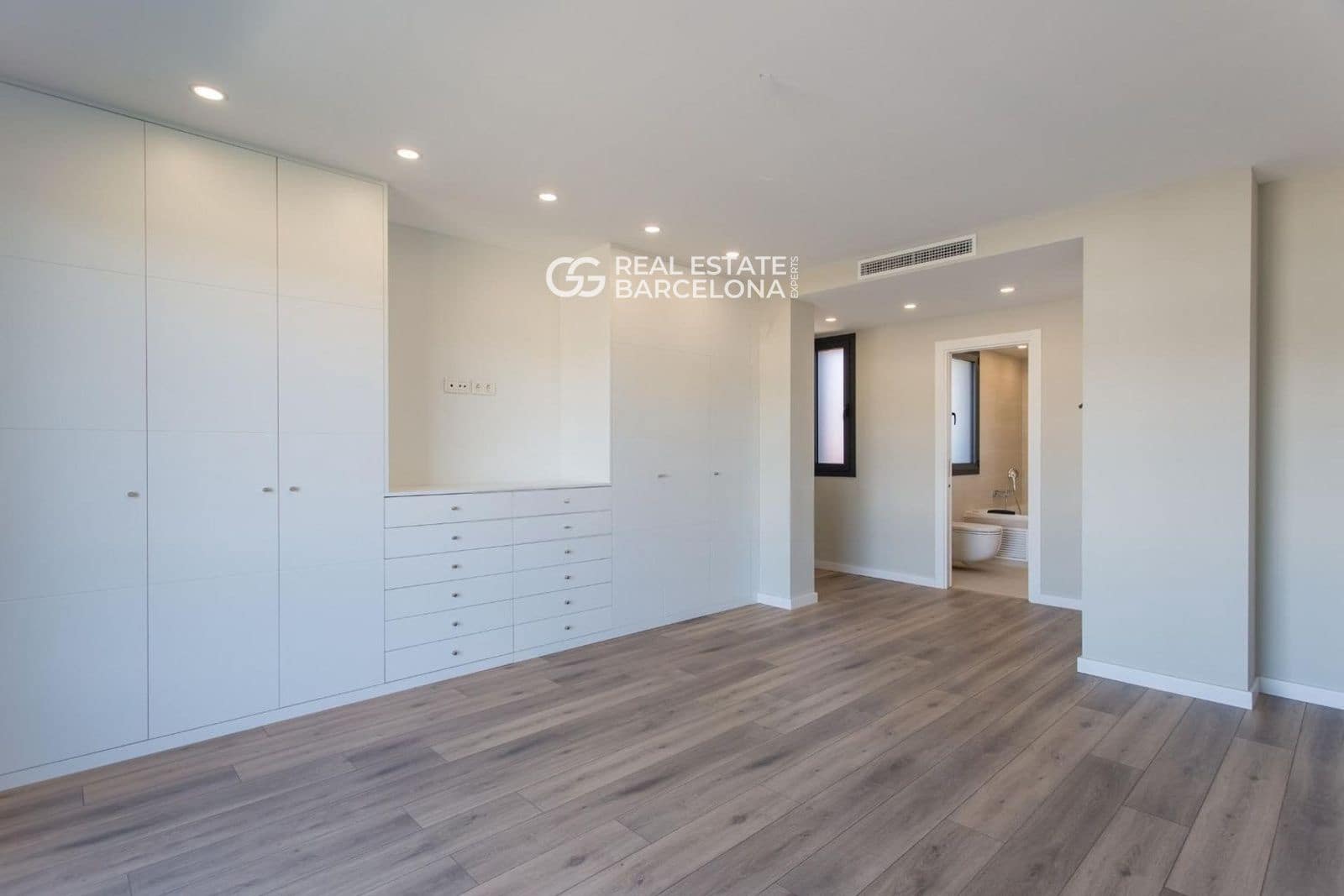 5 bedroom Villa for sale in Sant Andreu de Llavaneres with pool garage - € 1,390,000 (Ref: 9482341)