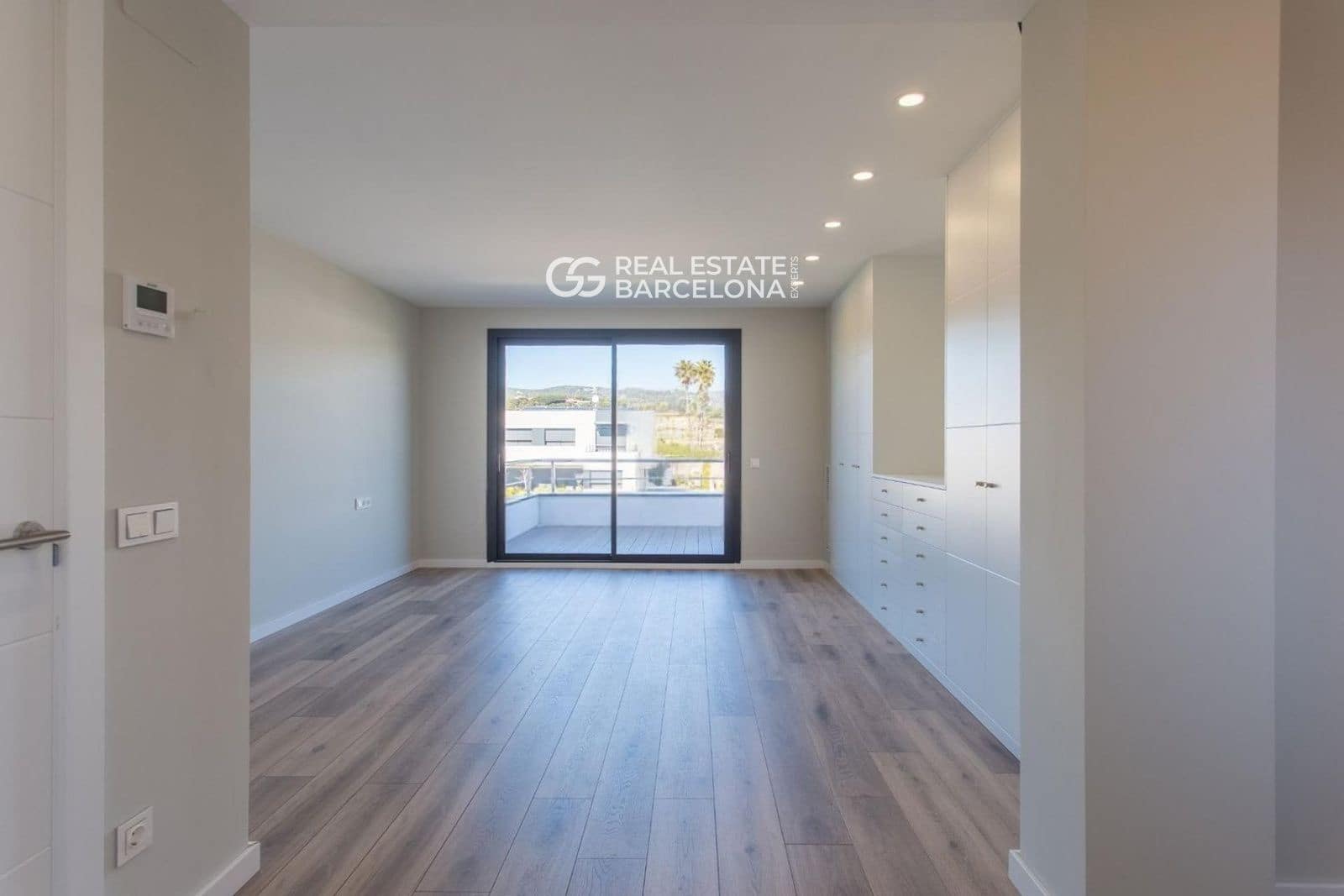 5 bedroom Villa for sale in Sant Andreu de Llavaneres with pool garage - € 1,390,000 (Ref: 9482341)