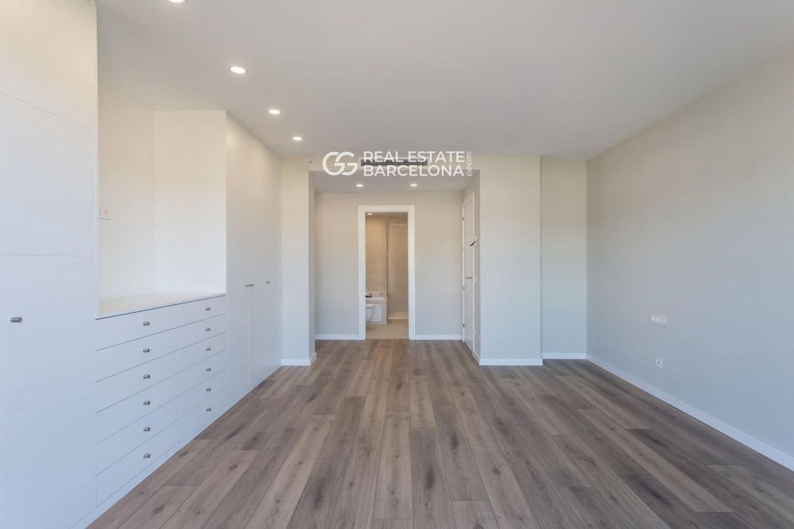 5 bedroom Villa for sale in Sant Andreu de Llavaneres with pool garage - € 1,390,000 (Ref: 9482341)