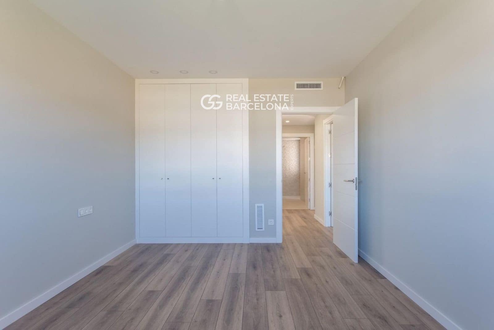 5 bedroom Villa for sale in Sant Andreu de Llavaneres with pool garage - € 1,390,000 (Ref: 9482341)