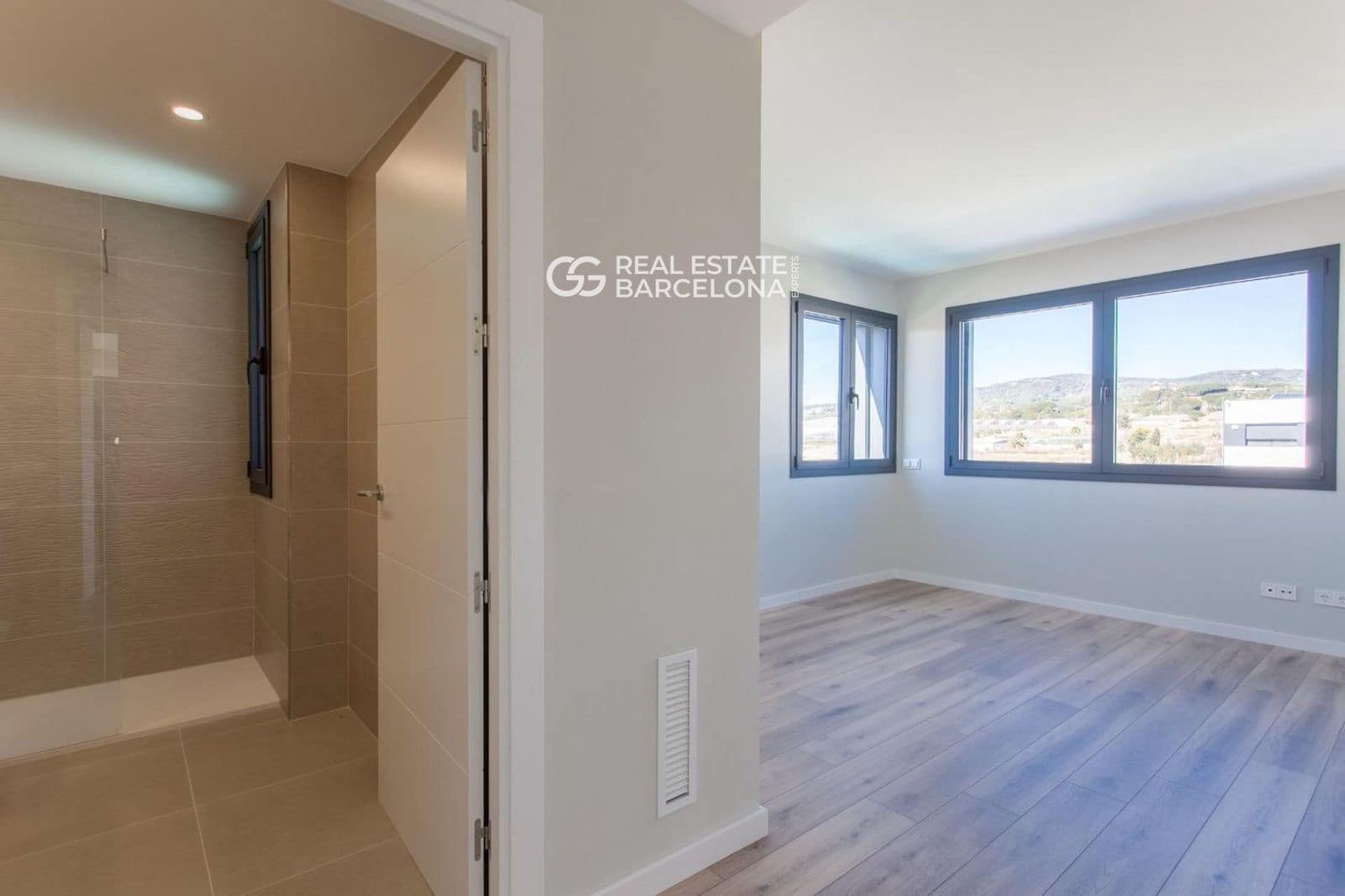 5 bedroom Villa for sale in Sant Andreu de Llavaneres with pool garage - € 1,390,000 (Ref: 9482341)