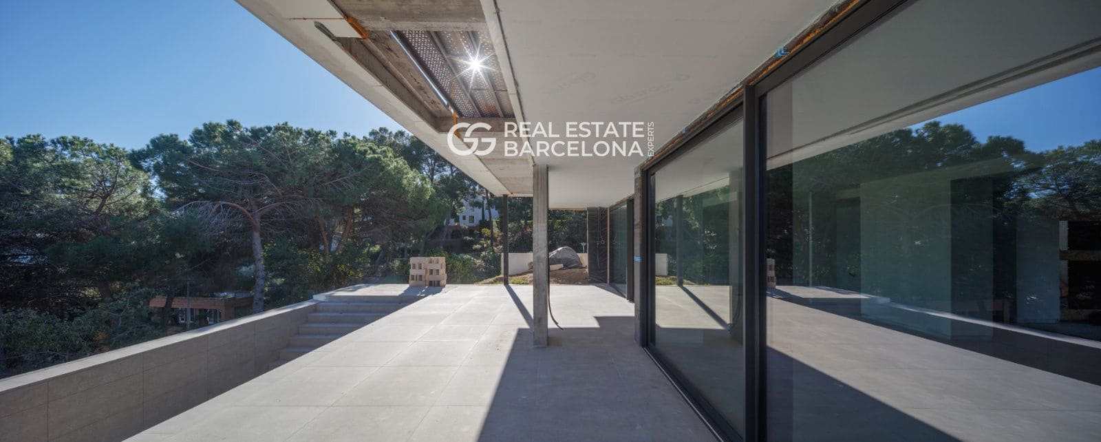 Villa for sale in Premia de Dalt with pool - € 2,200,000 (Ref: 9482343)