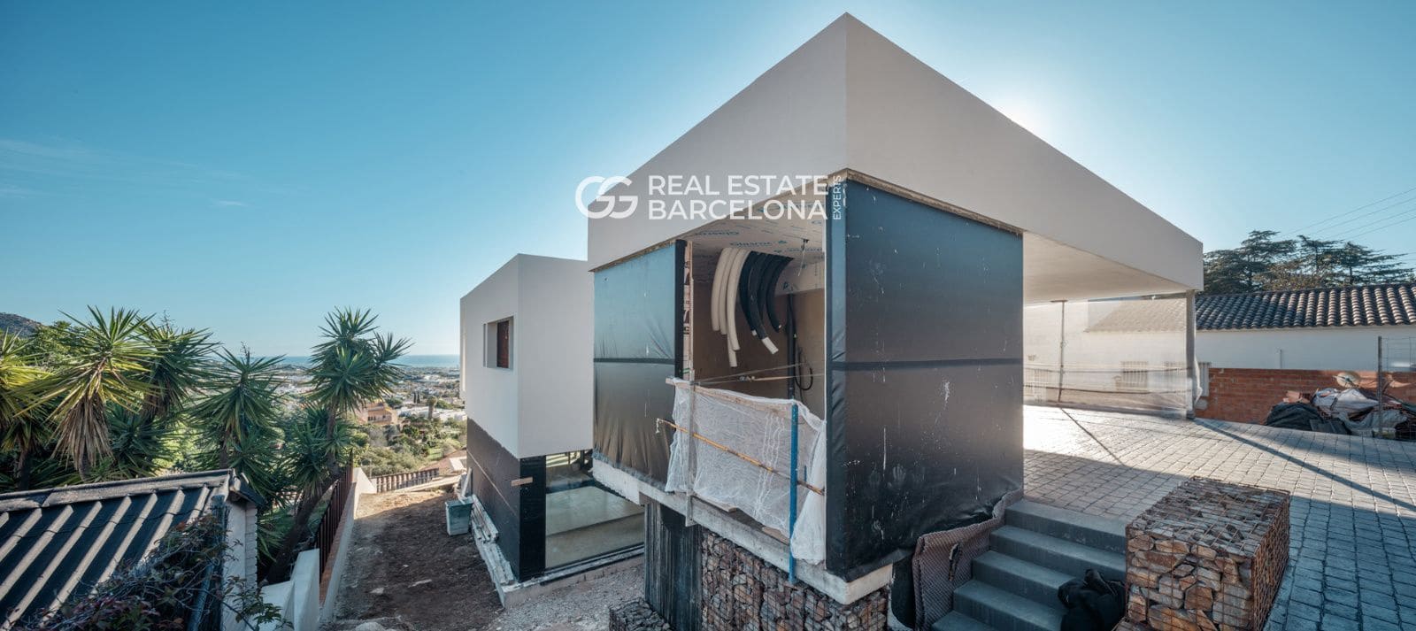 Villa for sale in Premia de Dalt with pool - € 2,200,000 (Ref: 9482343)