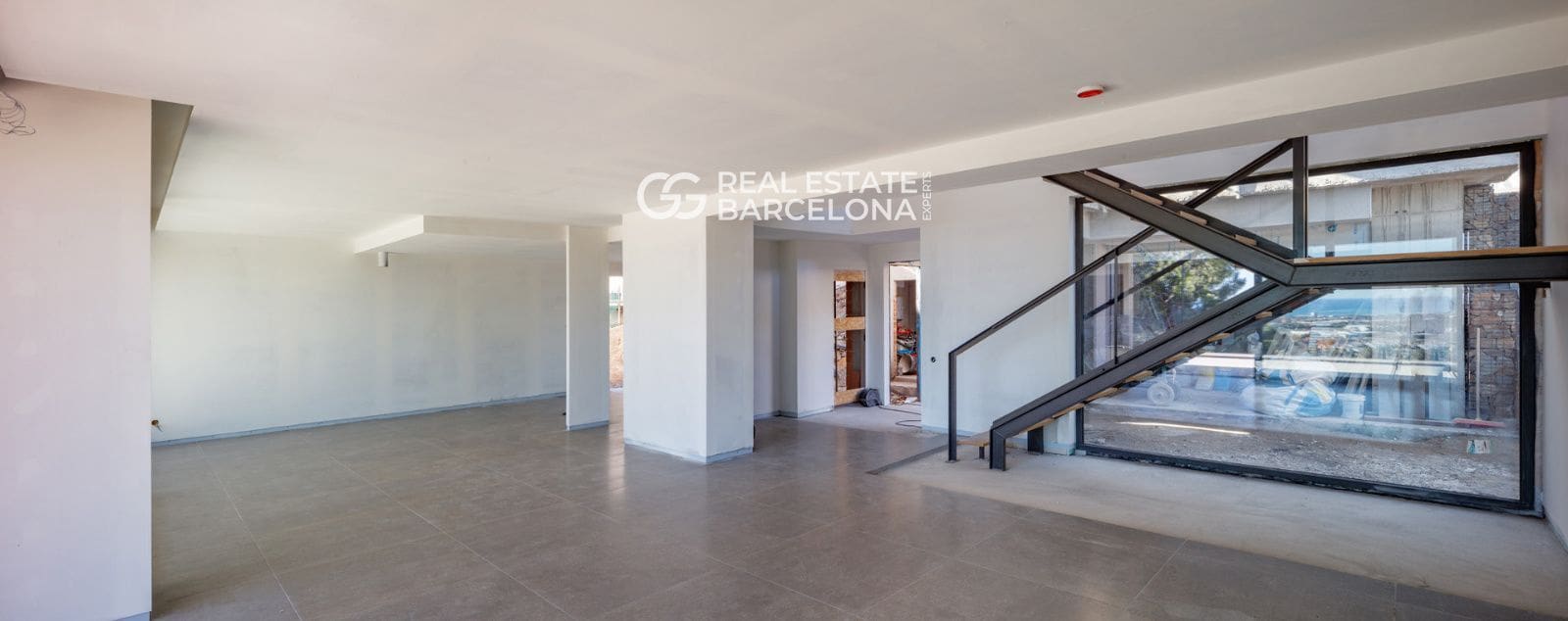 Villa for sale in Premia de Dalt with pool - € 2,200,000 (Ref: 9482343)
