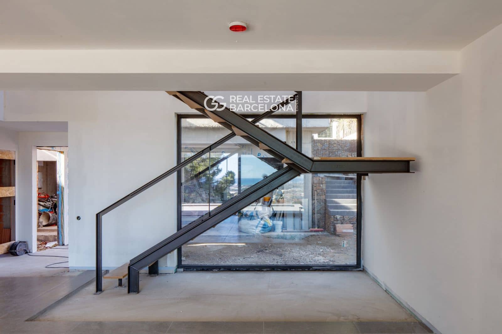 Villa for sale in Premia de Dalt with pool - € 2,200,000 (Ref: 9482343)