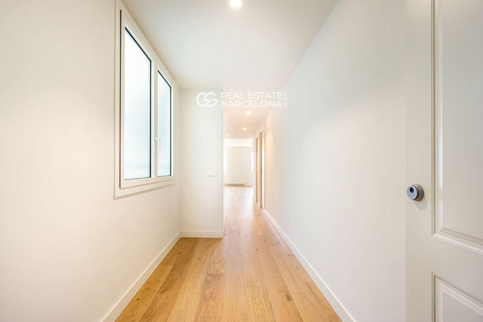 2 slaapkamer Flat te koop in Barcelona stad - € 625.000 (Ref: 9482350)