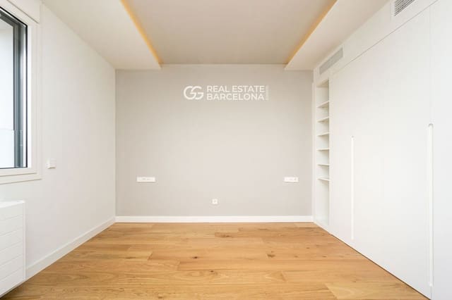 2 slaapkamer Flat te koop in Eixample, Barcelona stad - € 625.000 (Ref: 9482350)