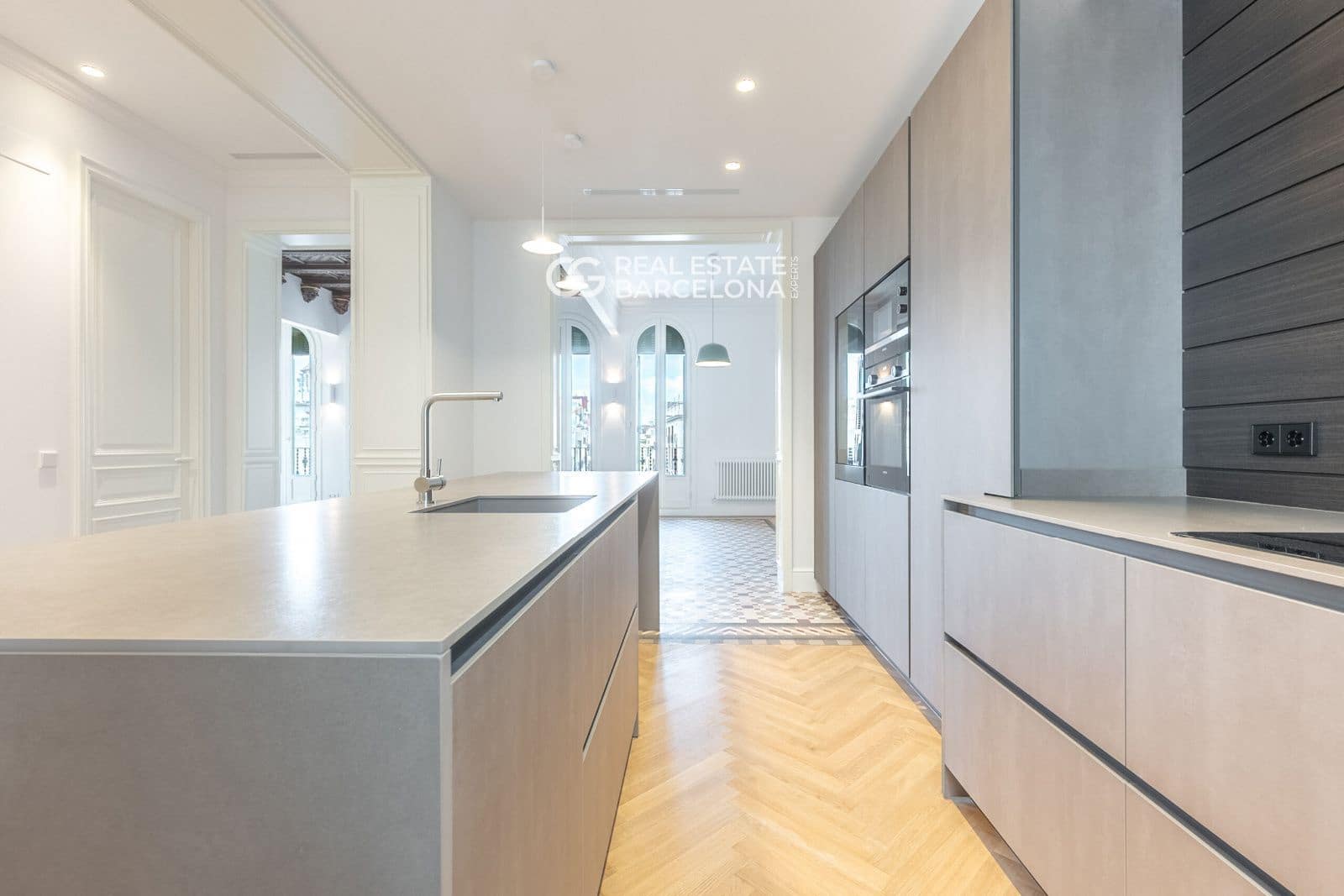 2 bedroom Flat for sale in Barcelona city - € 925,000 (Ref: 9482351)