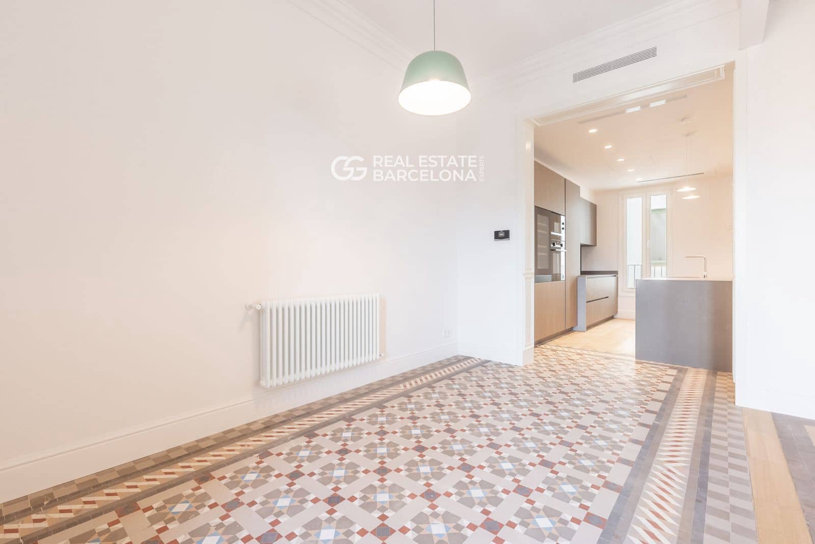 2 bedroom Flat for sale in Barcelona city - € 925,000 (Ref: 9482351)