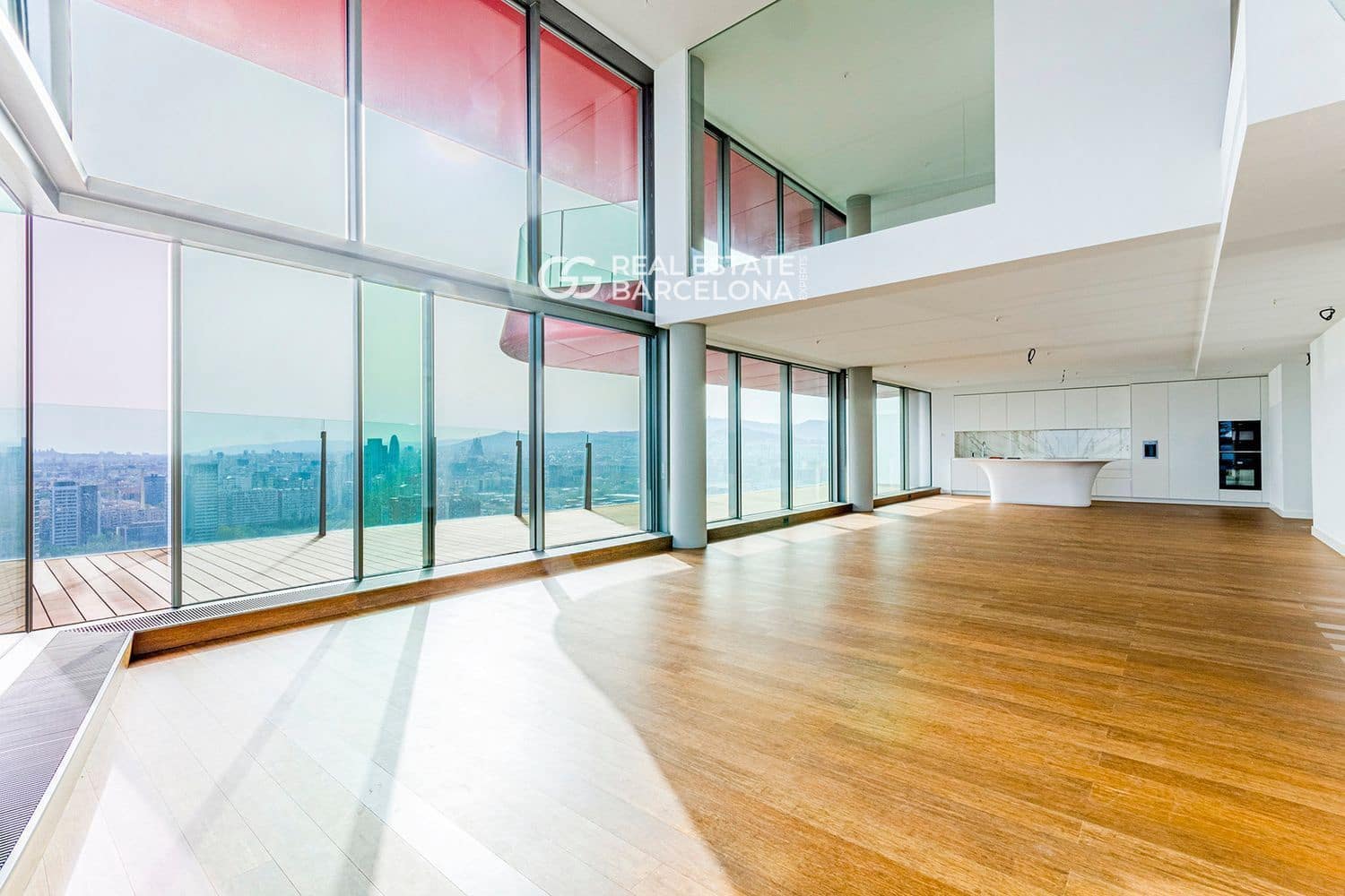 3 bedroom Flat for sale in Barcelona city with pool garage - € 7,600,000 (Ref: 9482352)