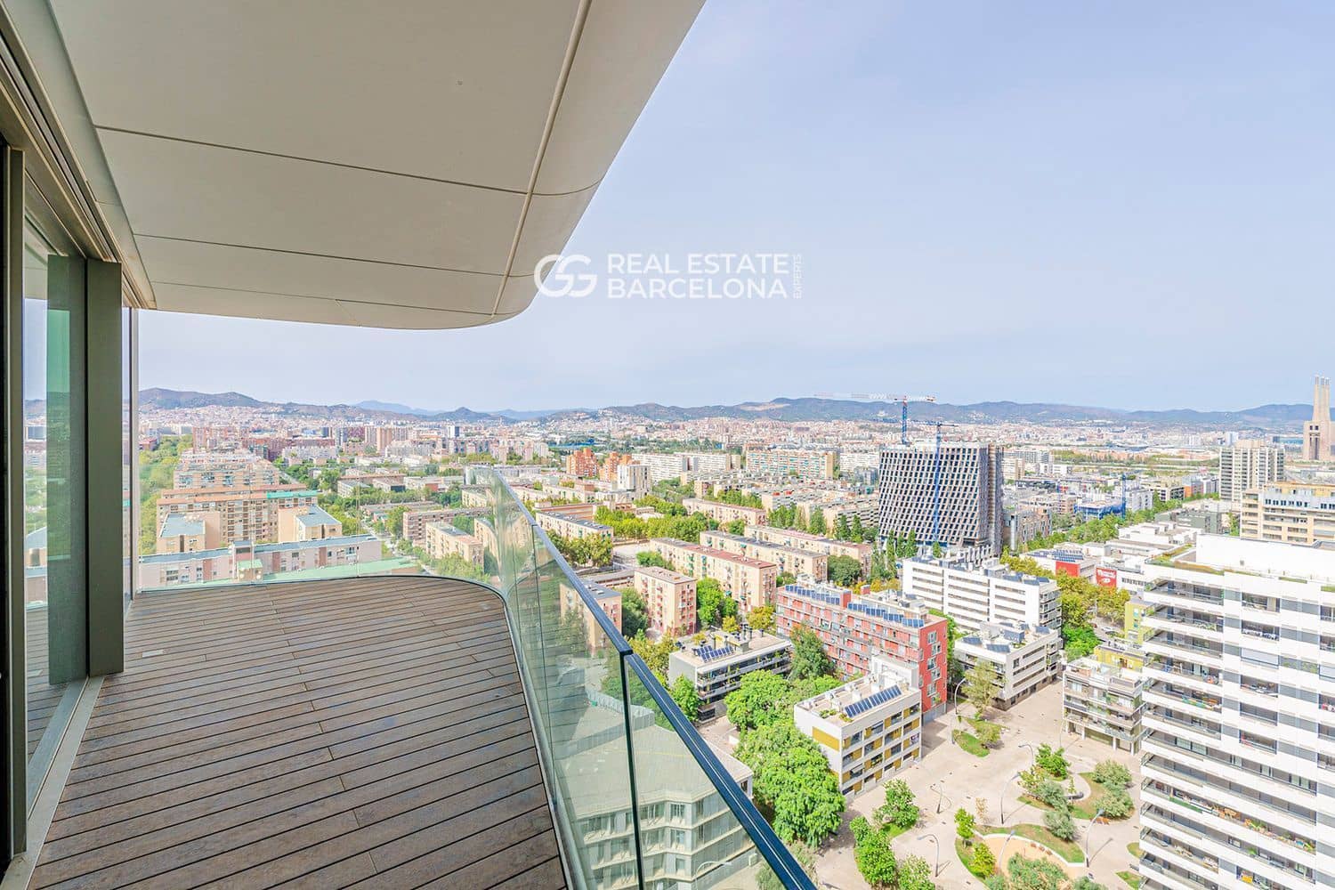 4 bedroom Flat for sale in Barcelona city with pool garage - € 6,550,000 (Ref: 9482353)