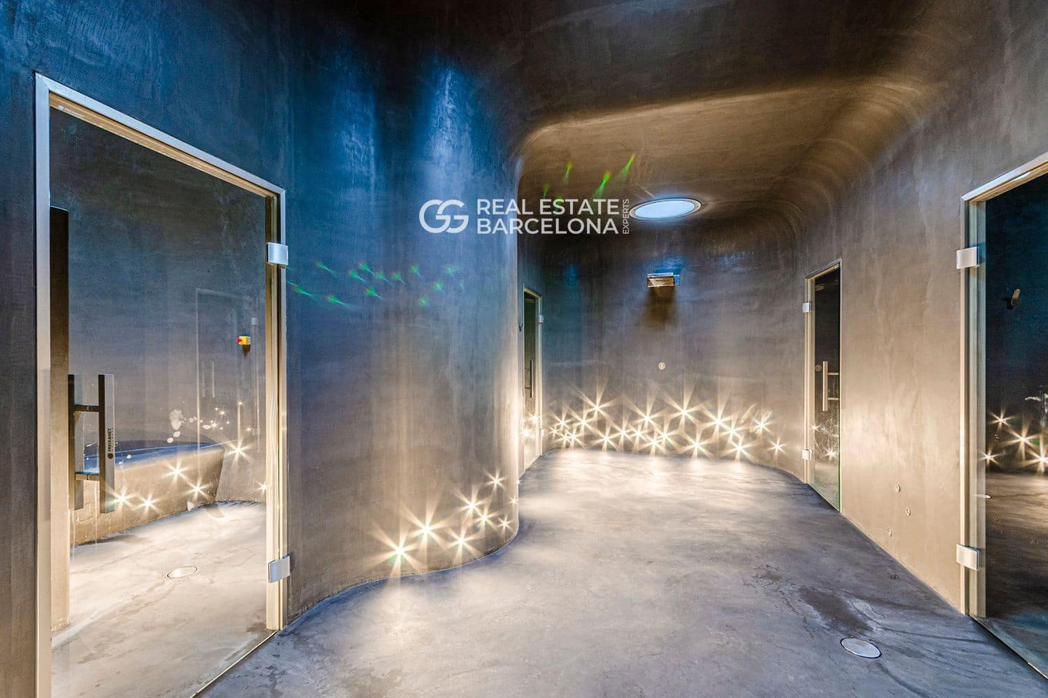 4 bedroom Flat for sale in Barcelona city with pool garage - € 6,550,000 (Ref: 9482353)