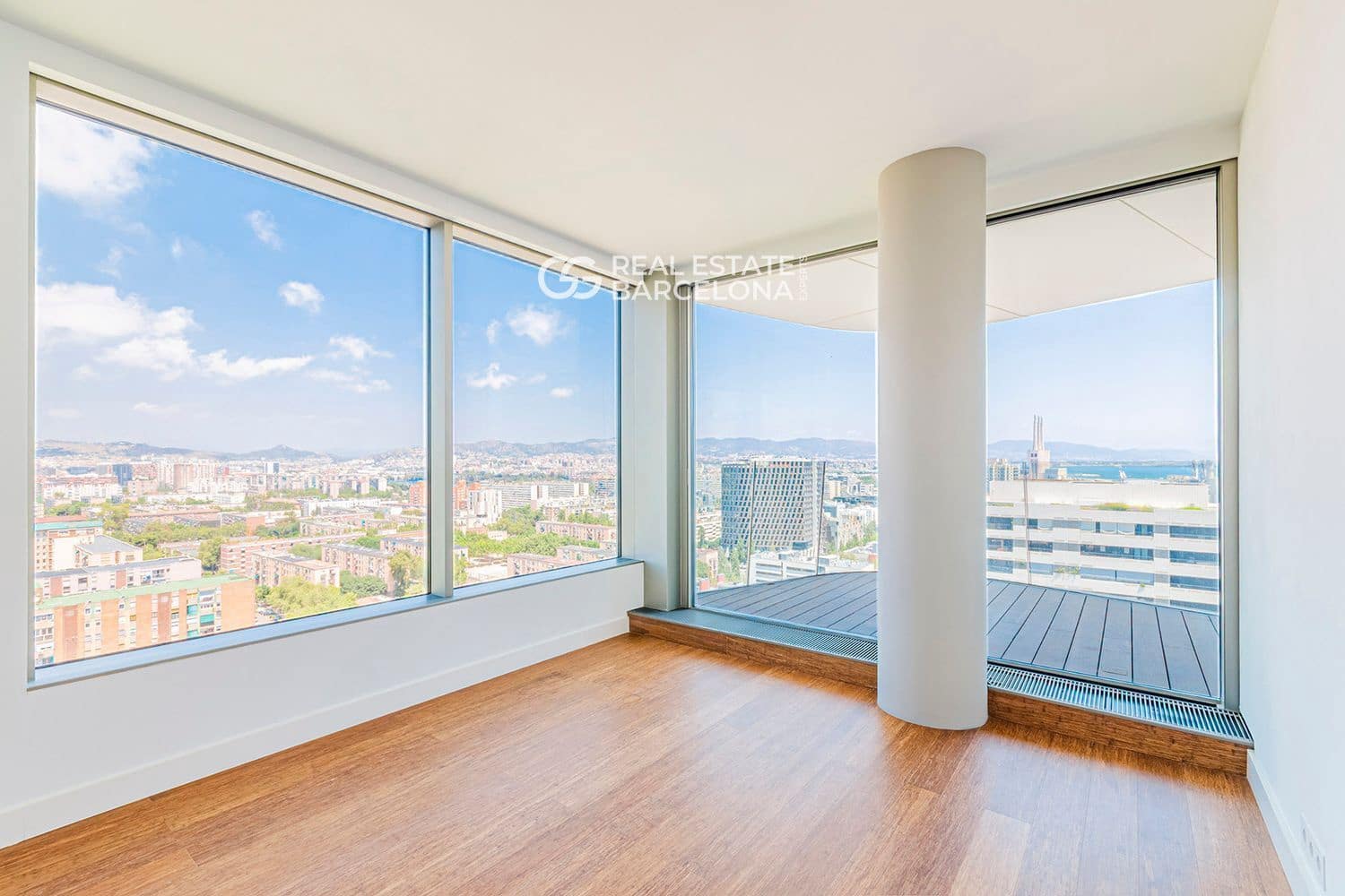 3 bedroom Flat for sale in Barcelona city with pool garage - € 3,950,000 (Ref: 9482355)