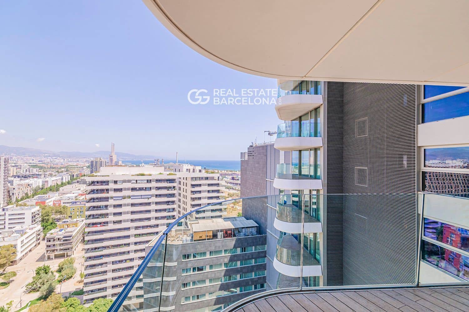 3 bedroom Flat for sale in Barcelona city with pool garage - € 3,950,000 (Ref: 9482355)