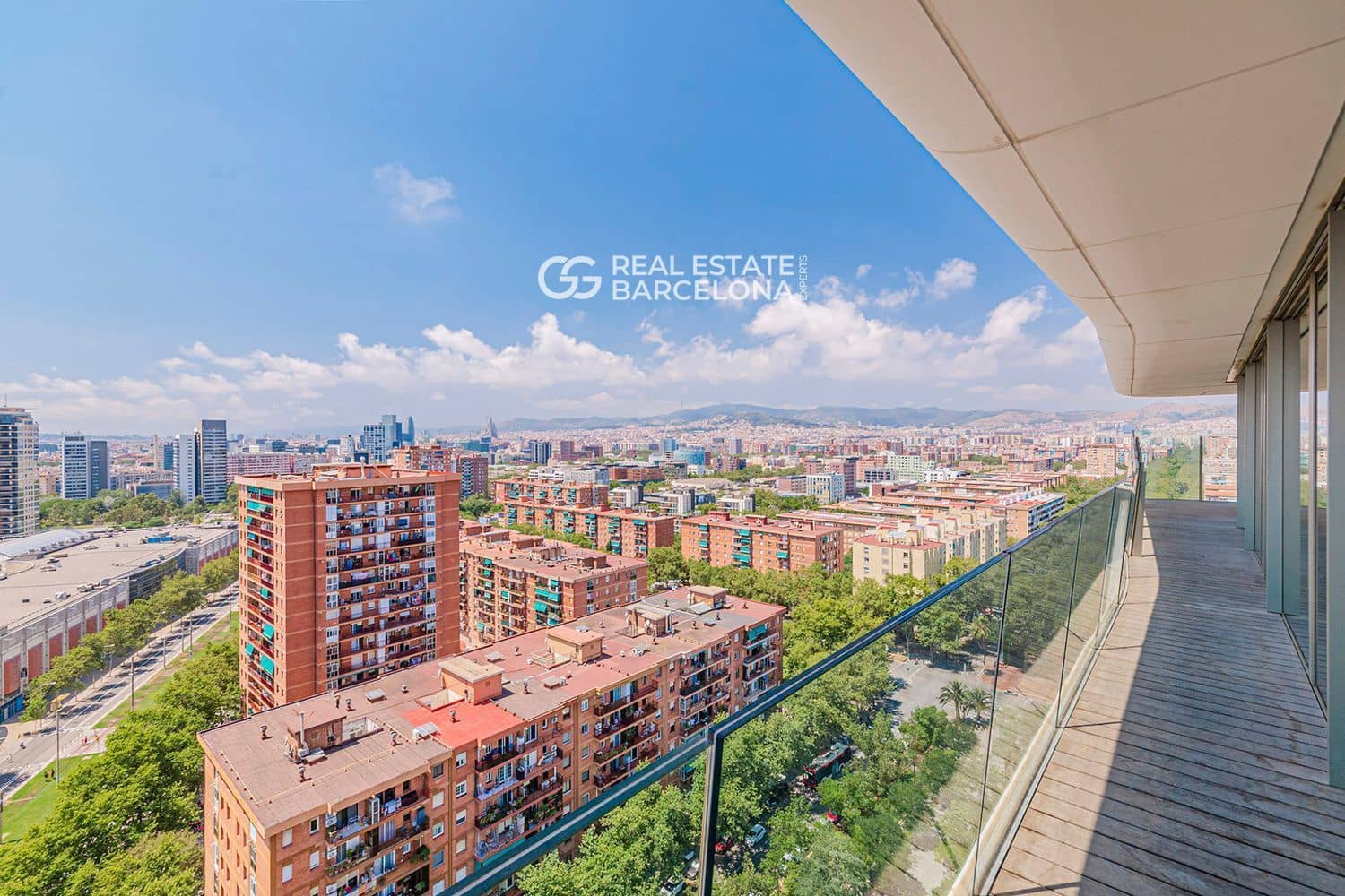 3 bedroom Flat for sale in Barcelona city with pool garage - € 3,950,000 (Ref: 9482355)