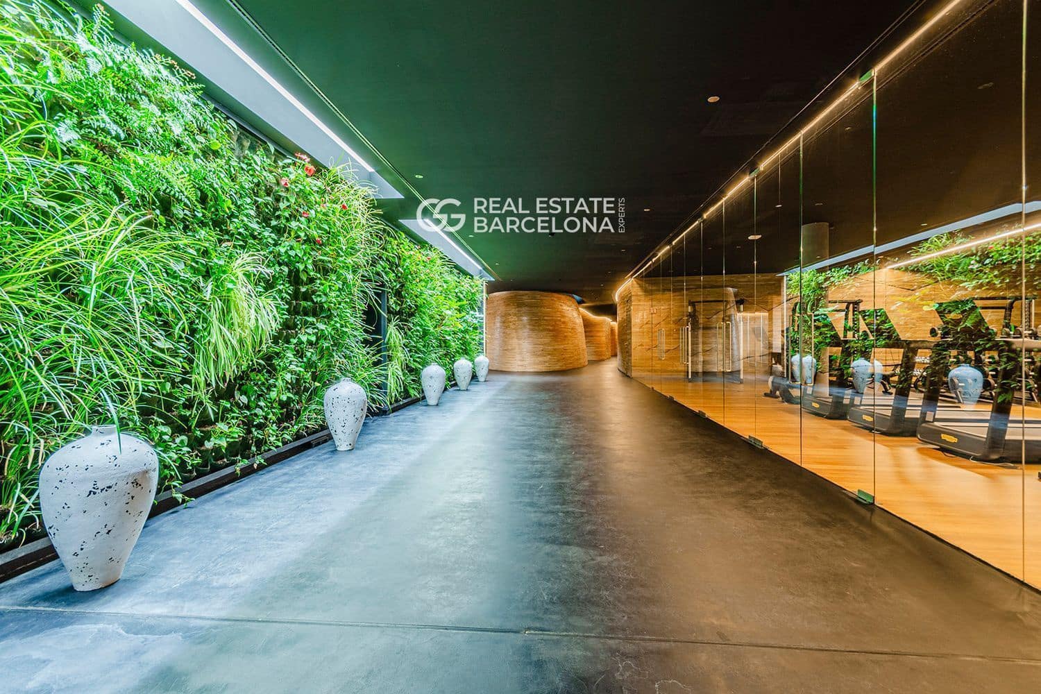 3 bedroom Flat for sale in Barcelona city with pool garage - € 3,950,000 (Ref: 9482355)