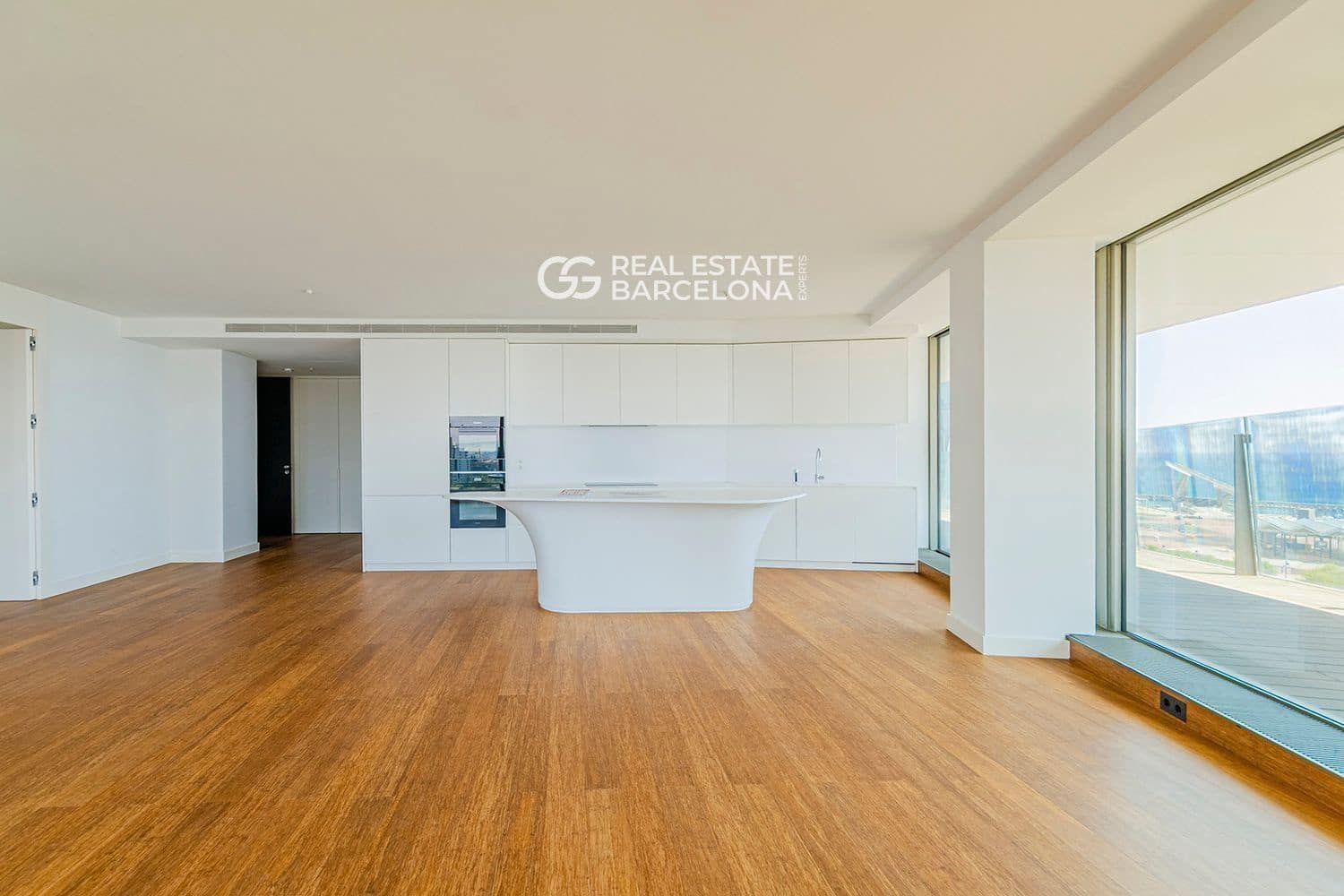 3 bedroom Flat for sale in Barcelona city with pool garage - € 3,450,000 (Ref: 9482356)