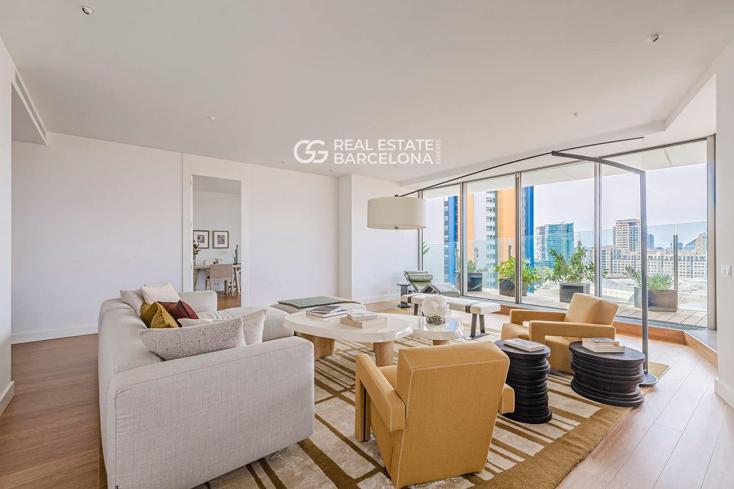 3 bedroom Flat for sale in Barcelona city with pool garage - € 2,497,000 (Ref: 9482358)