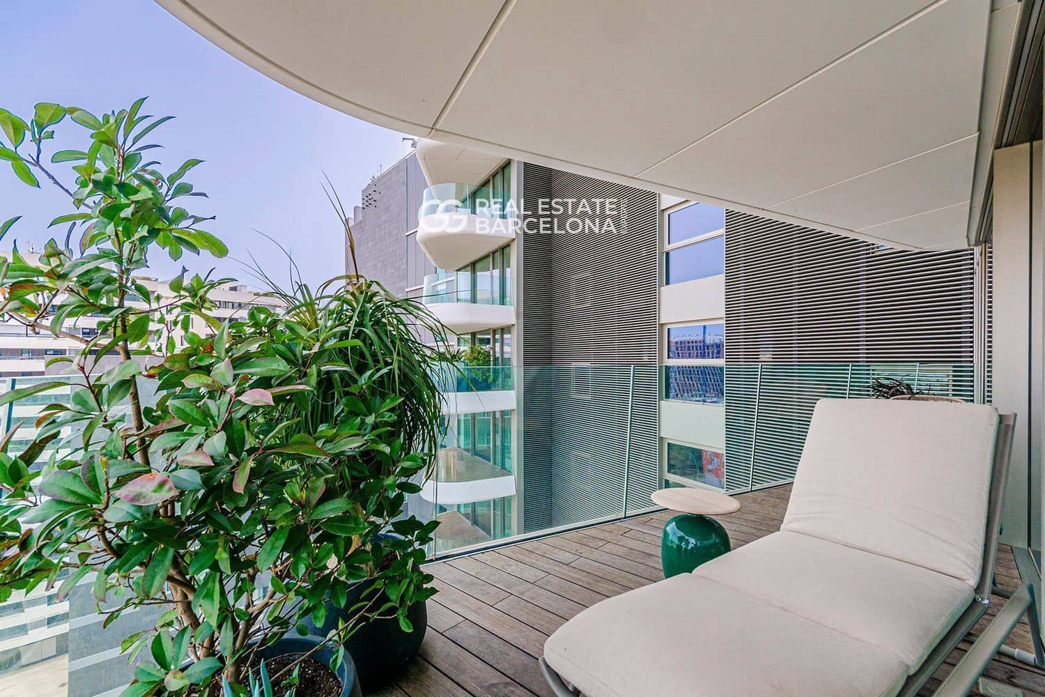 3 bedroom Flat for sale in Barcelona city with pool garage - € 2,497,000 (Ref: 9482358)