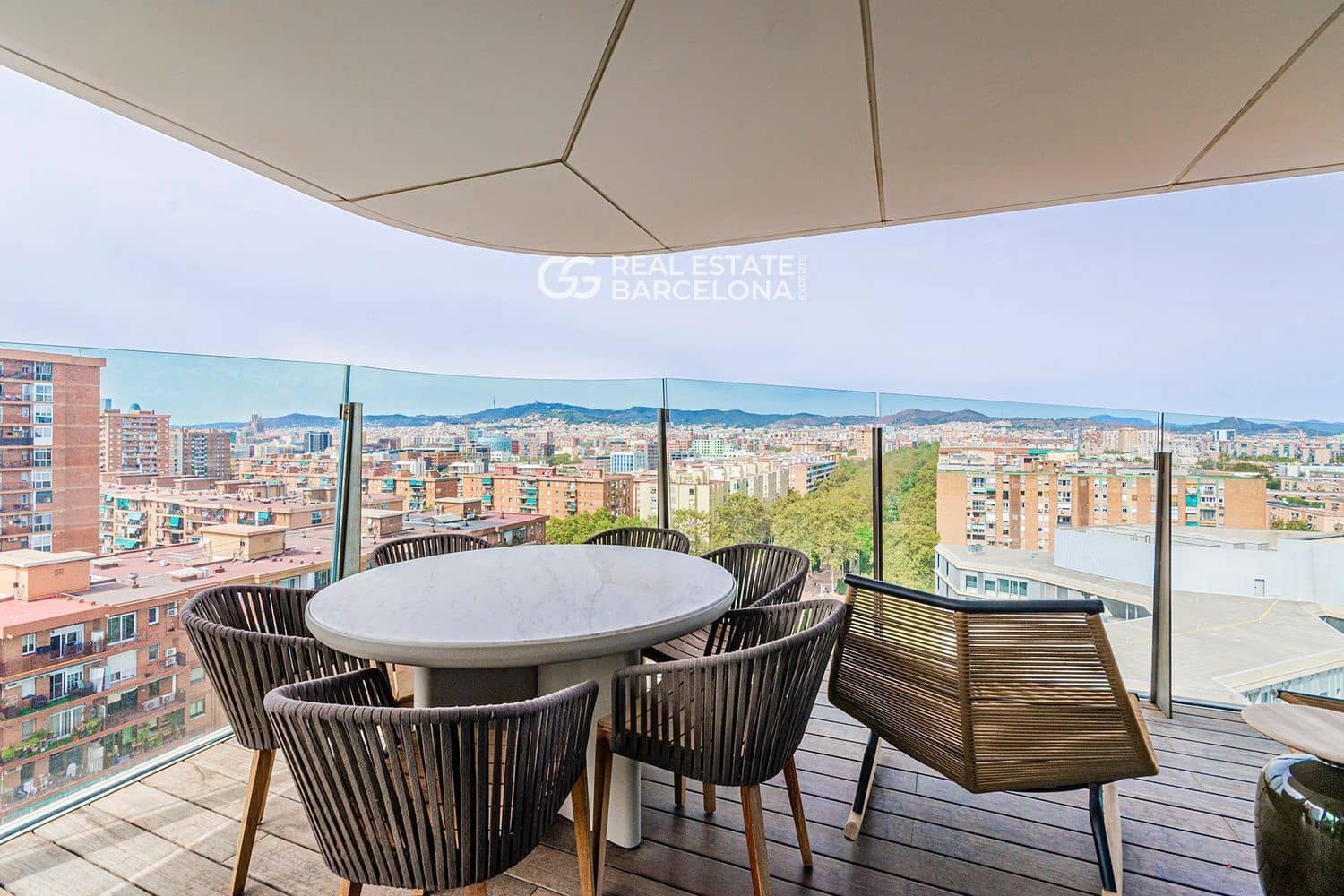 3 bedroom Flat for sale in Barcelona city with pool garage - € 2,497,000 (Ref: 9482358)