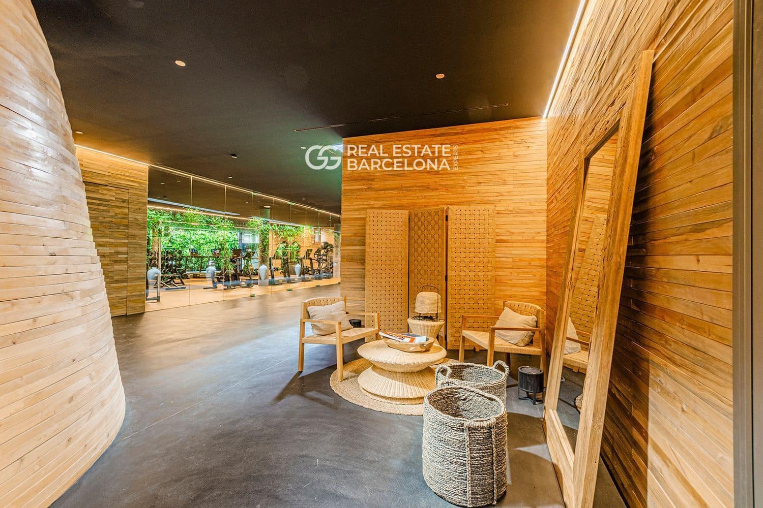 3 bedroom Flat for sale in Barcelona city with pool garage - € 2,497,000 (Ref: 9482358)