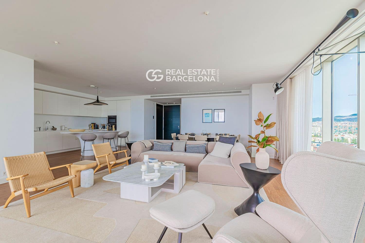3 bedroom Flat for sale in Barcelona city with pool garage - € 2,250,000 (Ref: 9482359)