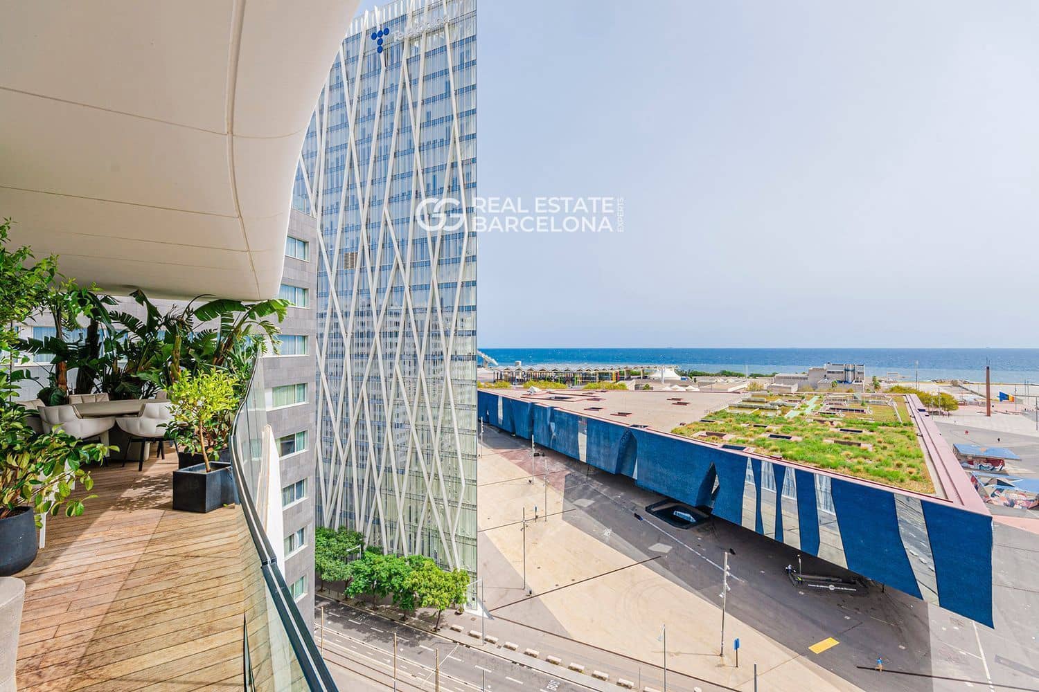 3 bedroom Flat for sale in Barcelona city with pool garage - € 2,250,000 (Ref: 9482359)