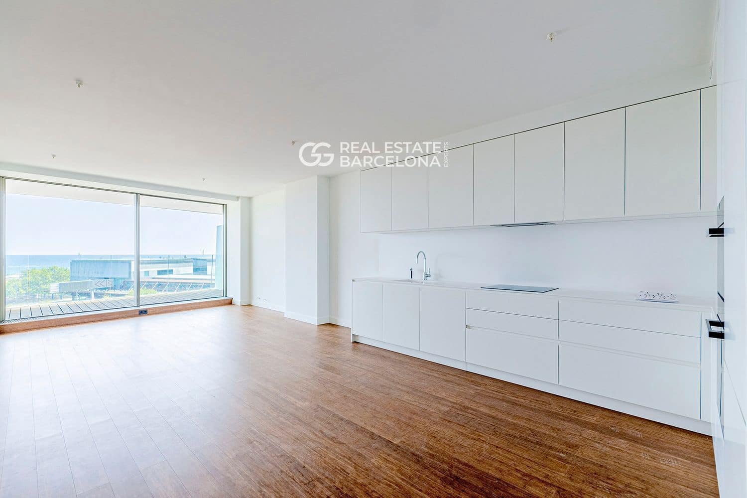 1 soverom Leilighet til salgs i Barcelona by med svømmebasseng garasje - € 1 350 000 (Ref: 9482361)