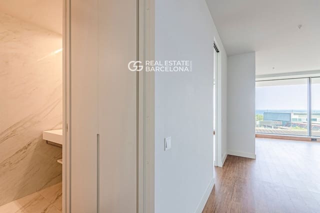 1 soverom Leilighet til salgs i Barcelona by med svømmebasseng garasje - € 1 350 000 (Ref: 9482361)