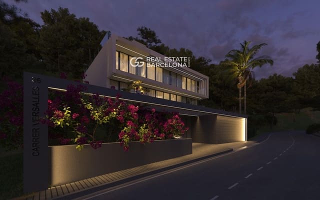 5 soverom Villa til salgs i Lloret de Mar med svømmebasseng - € 1 350 000 (Ref: 9482362)