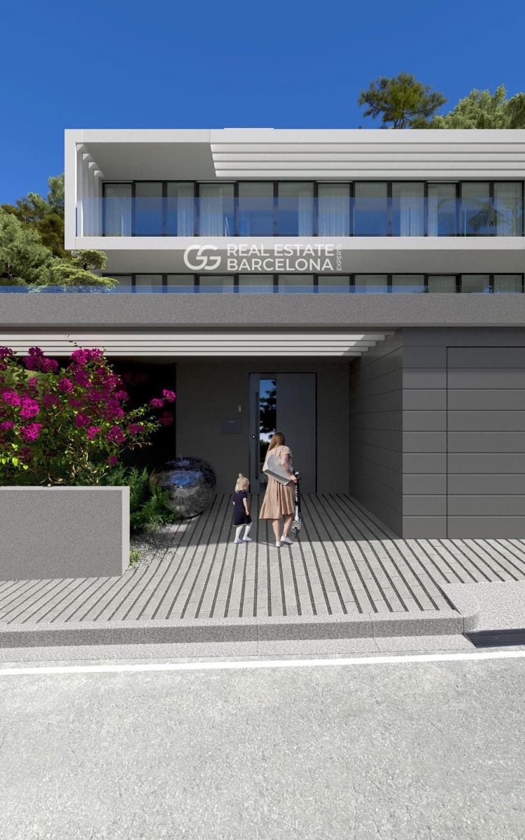 3 bedroom Villa for sale in Lloret de Mar with pool - € 650,000 (Ref: 9482363)