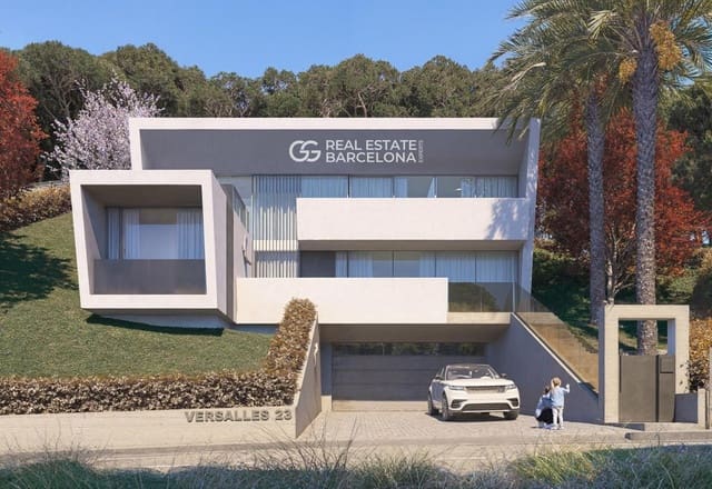 3 soverom Villa til salgs i Lloret de Mar med svømmebasseng - € 1 200 000 (Ref: 9482363)