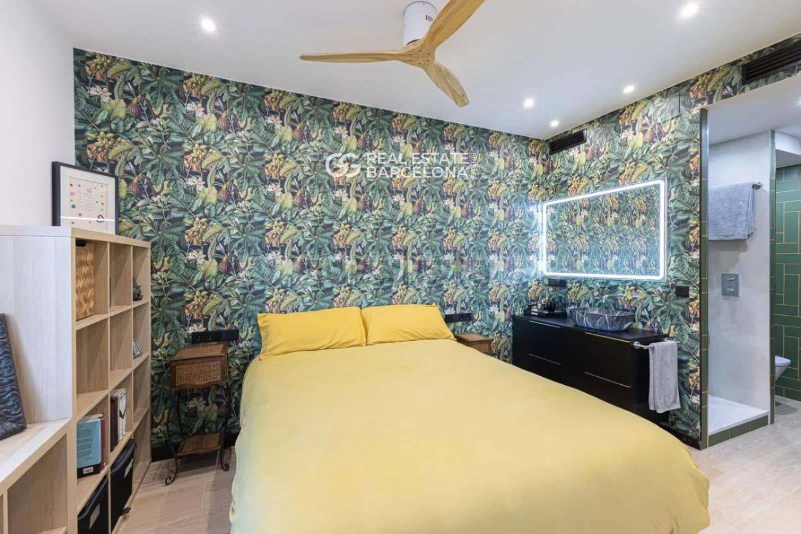 3 bedroom Flat for sale in Barcelona city - € 690,000 (Ref: 9482370)