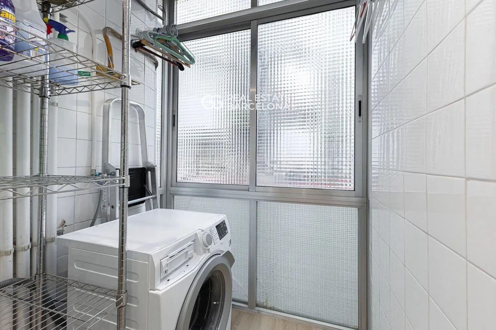 3 bedroom Flat for sale in Barcelona city - € 690,000 (Ref: 9482370)