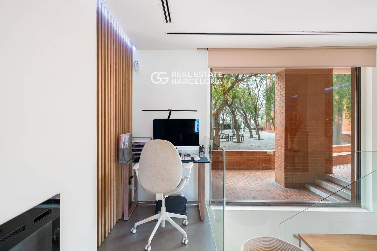 3 bedroom Flat for sale in Barcelona city - € 535,000 (Ref: 9482371)