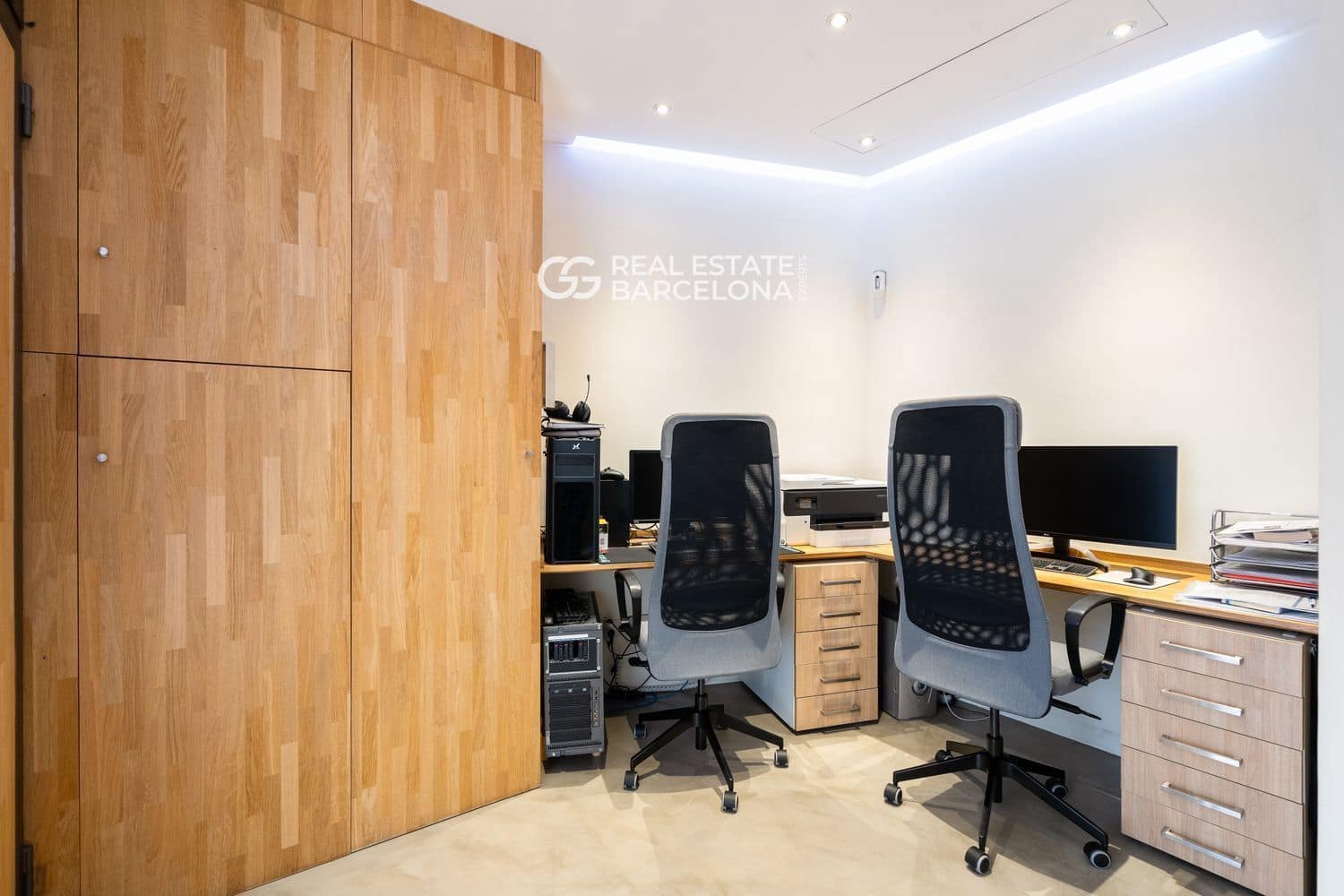 3 bedroom Flat for sale in Barcelona city - € 535,000 (Ref: 9482371)