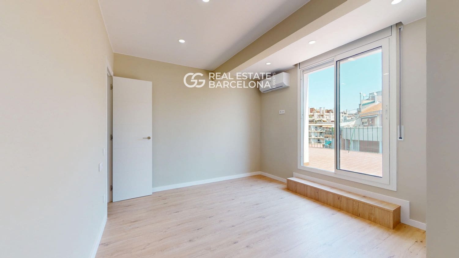 3 bedroom Penthouse for sale in Barcelona city - € 620,000 (Ref: 9482372)