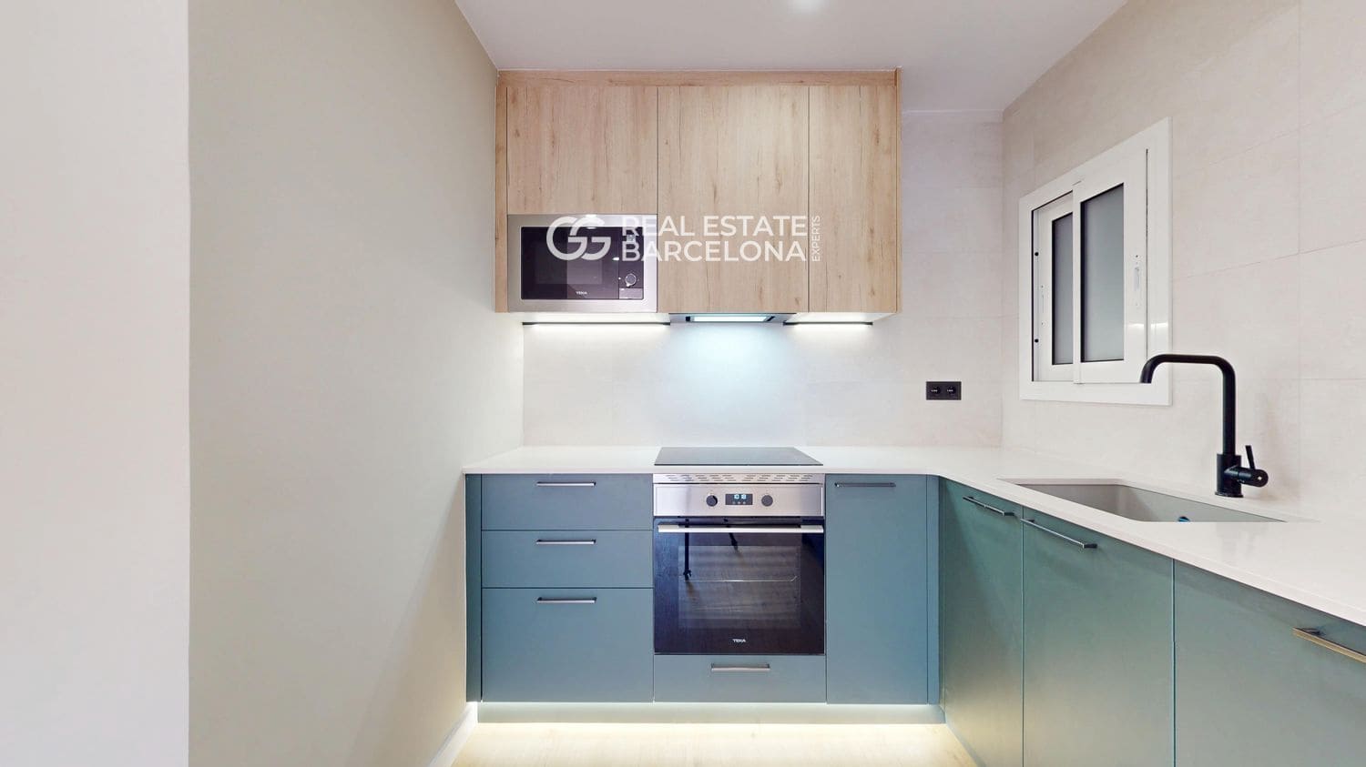 3 bedroom Penthouse for sale in Barcelona city - € 620,000 (Ref: 9482372)