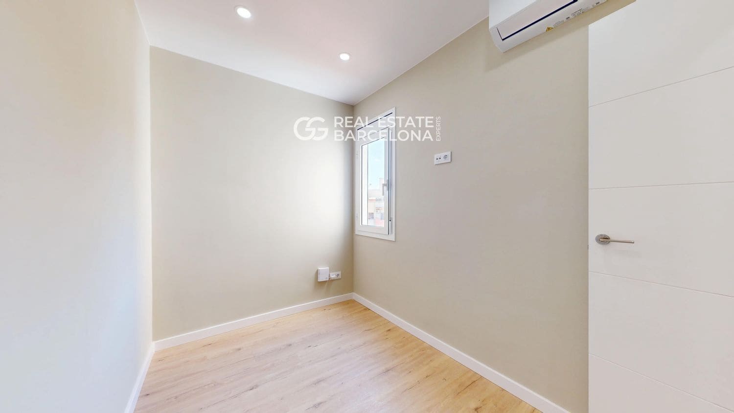 3 bedroom Penthouse for sale in Barcelona city - € 620,000 (Ref: 9482372)