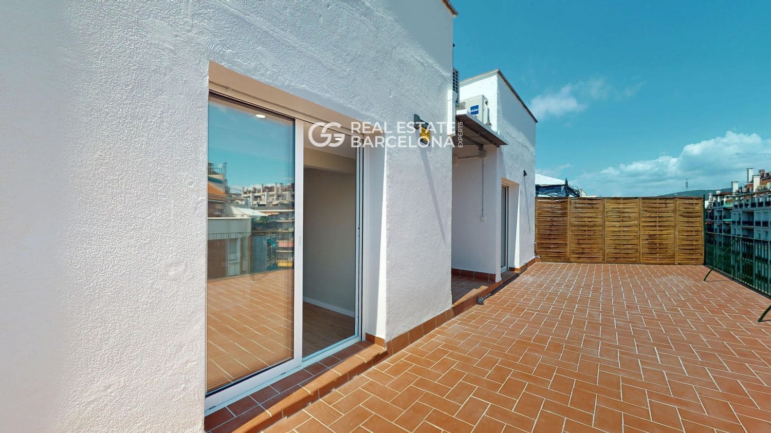3 bedroom Penthouse for sale in Barcelona city - € 620,000 (Ref: 9482372)