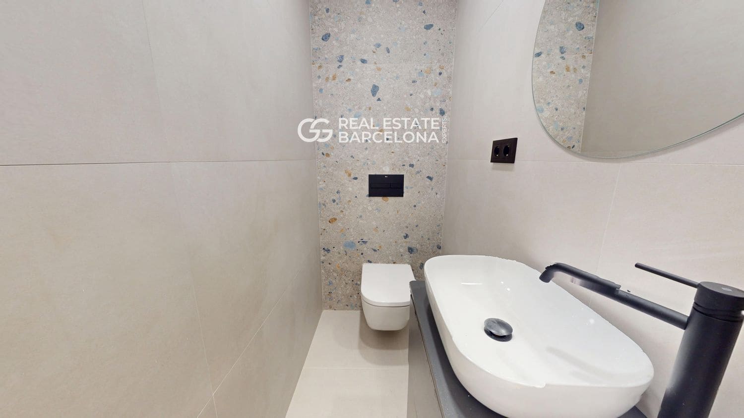 3 bedroom Penthouse for sale in Barcelona city - € 620,000 (Ref: 9482372)