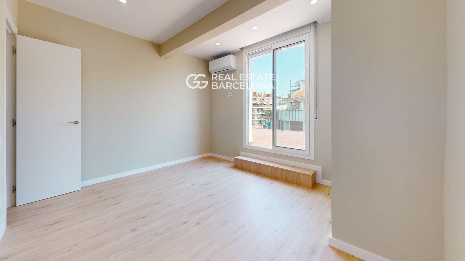 3 bedroom Penthouse for sale in Barcelona city - € 620,000 (Ref: 9482372)