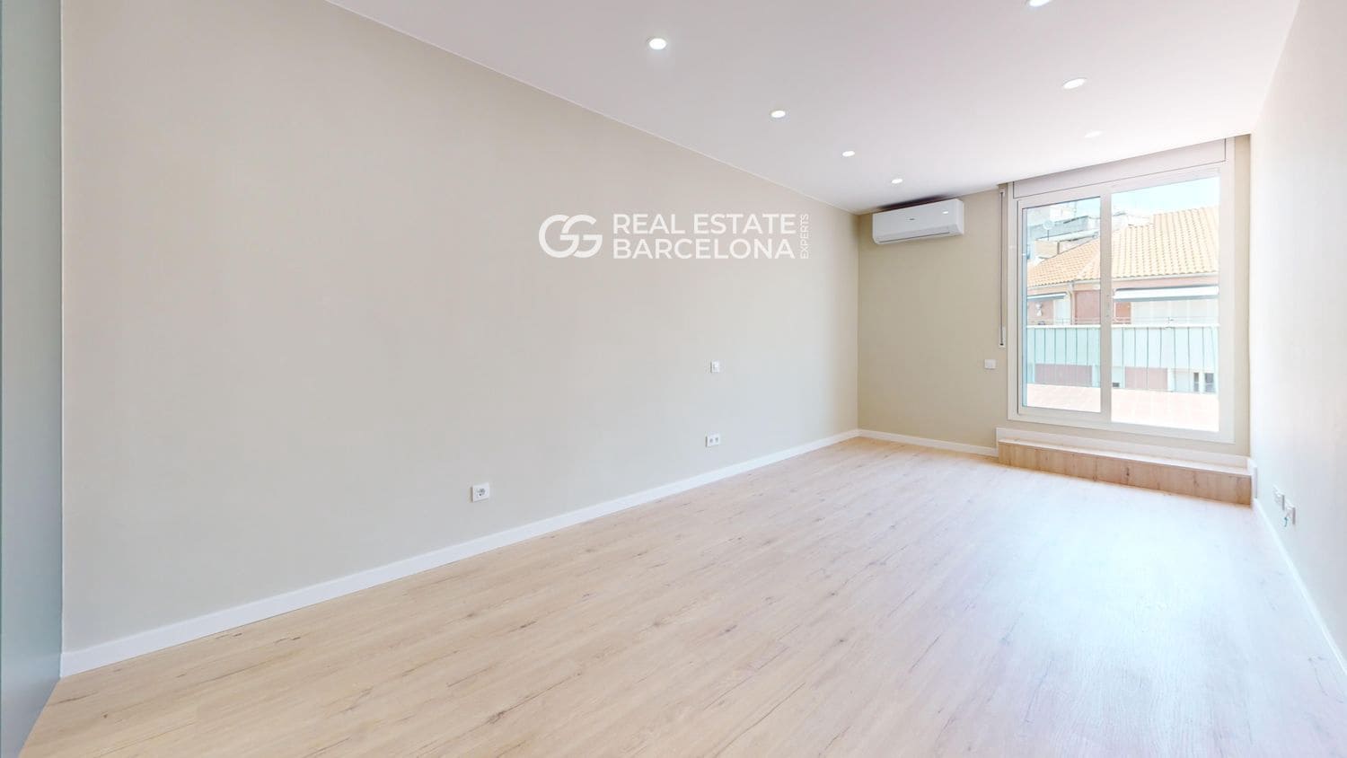 3 bedroom Penthouse for sale in Barcelona city - € 620,000 (Ref: 9482372)