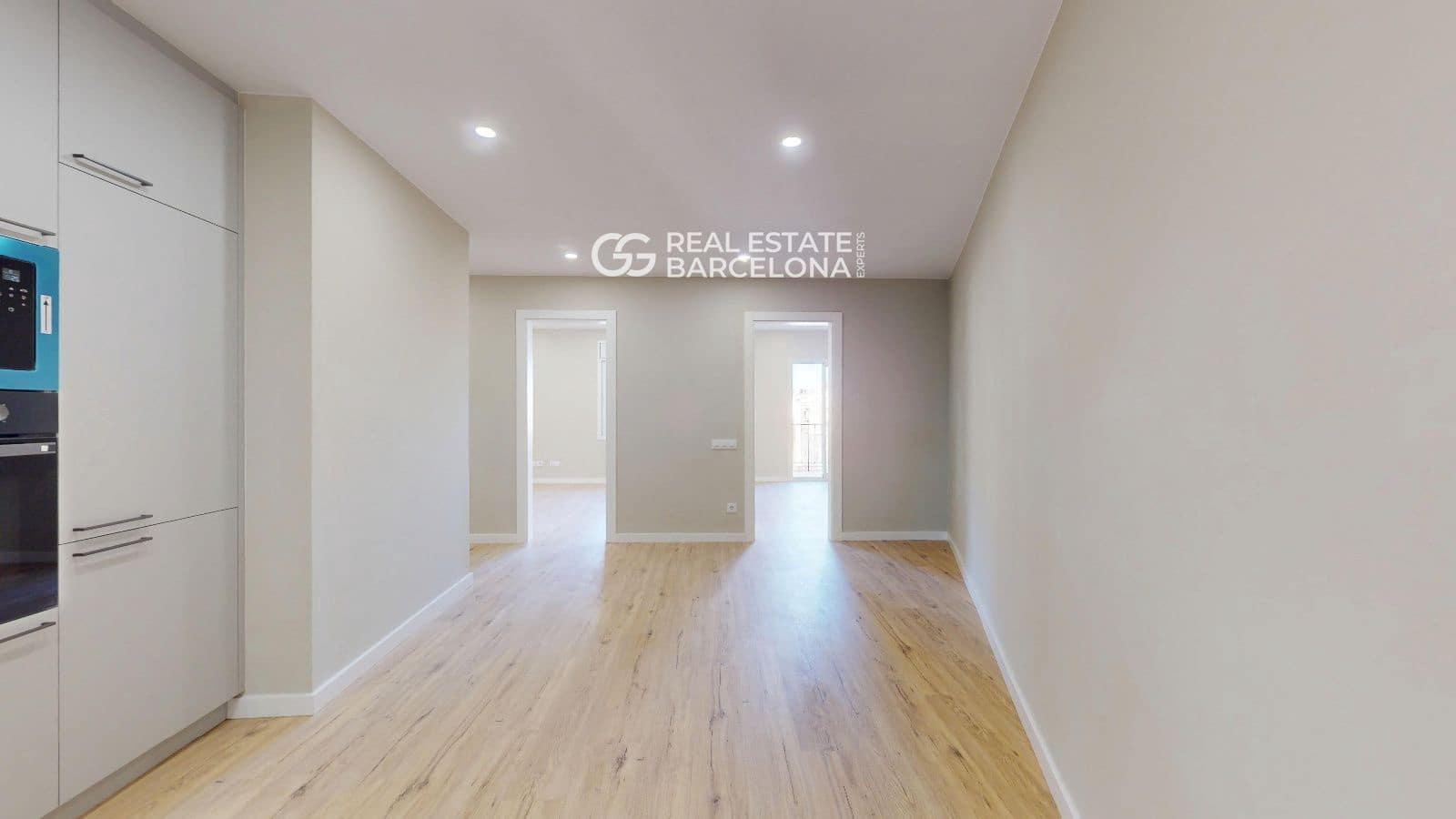 4 bedroom Flat for sale in Barcelona city - € 530,000 (Ref: 9482373)