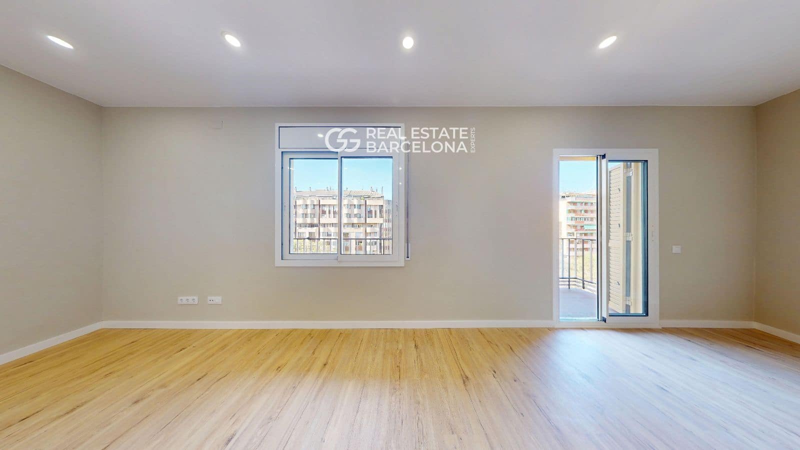 4 bedroom Flat for sale in Barcelona city - € 530,000 (Ref: 9482373)