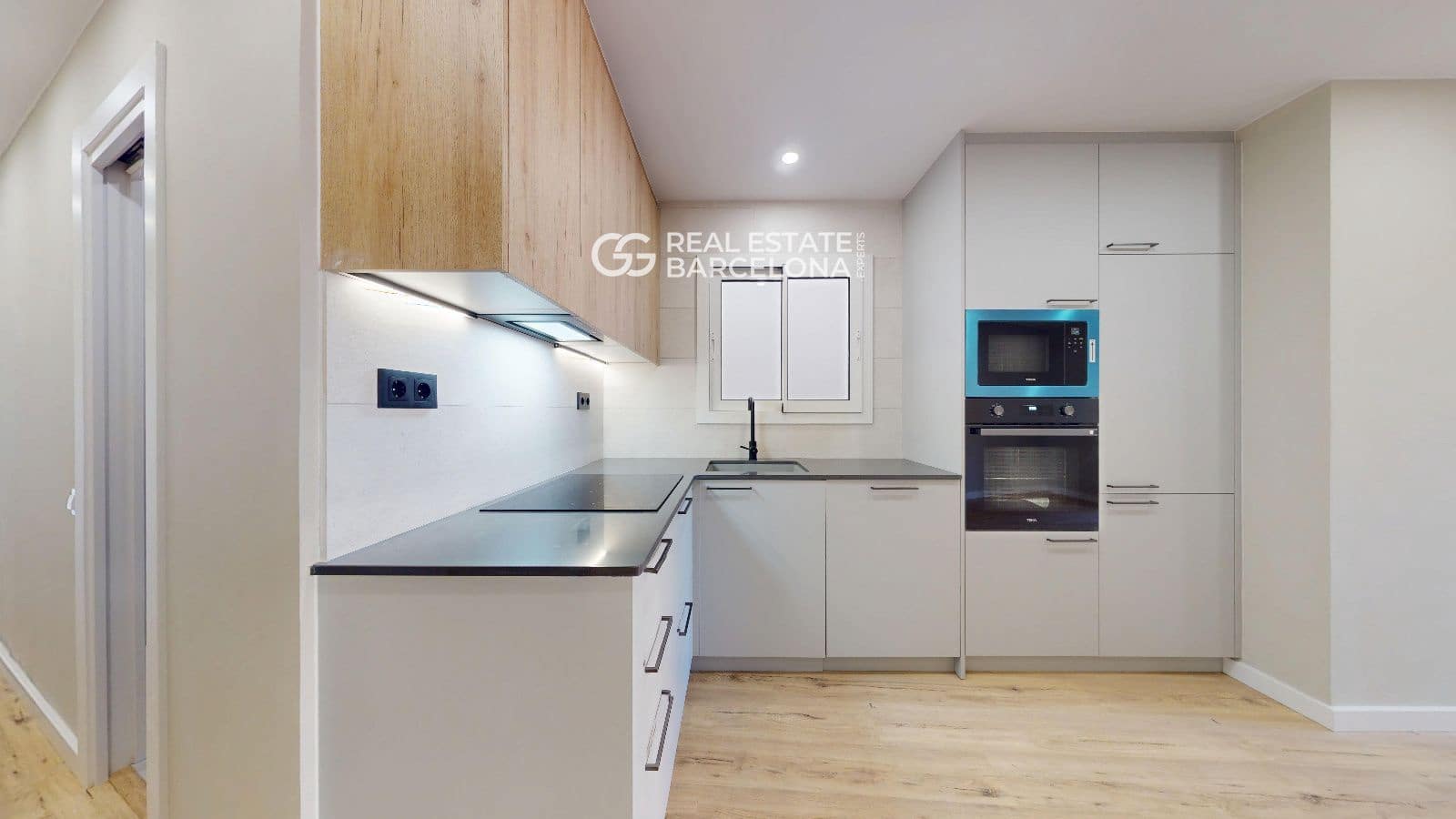 4 bedroom Flat for sale in Barcelona city - € 530,000 (Ref: 9482373)