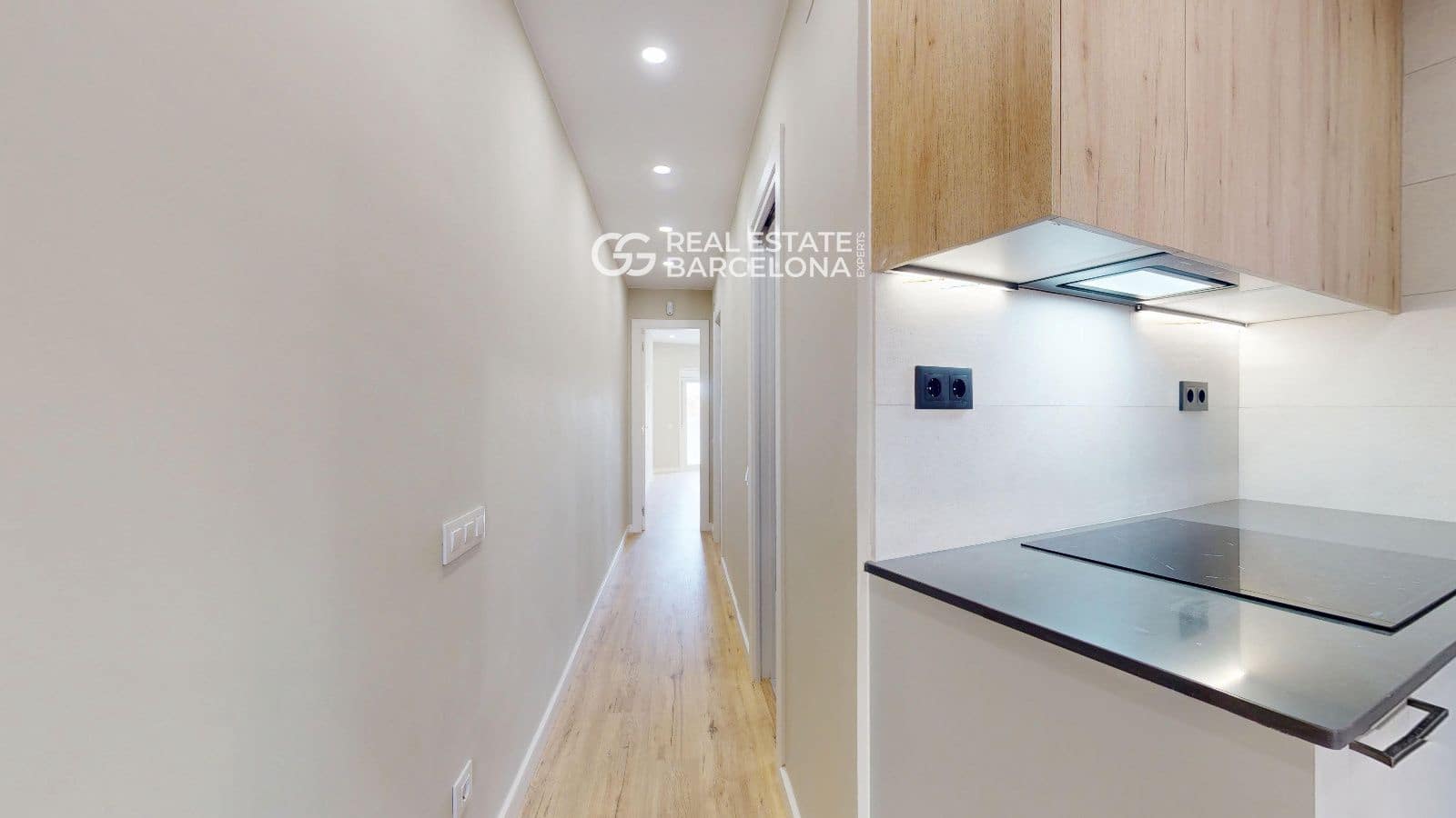 4 bedroom Flat for sale in Barcelona city - € 530,000 (Ref: 9482373)