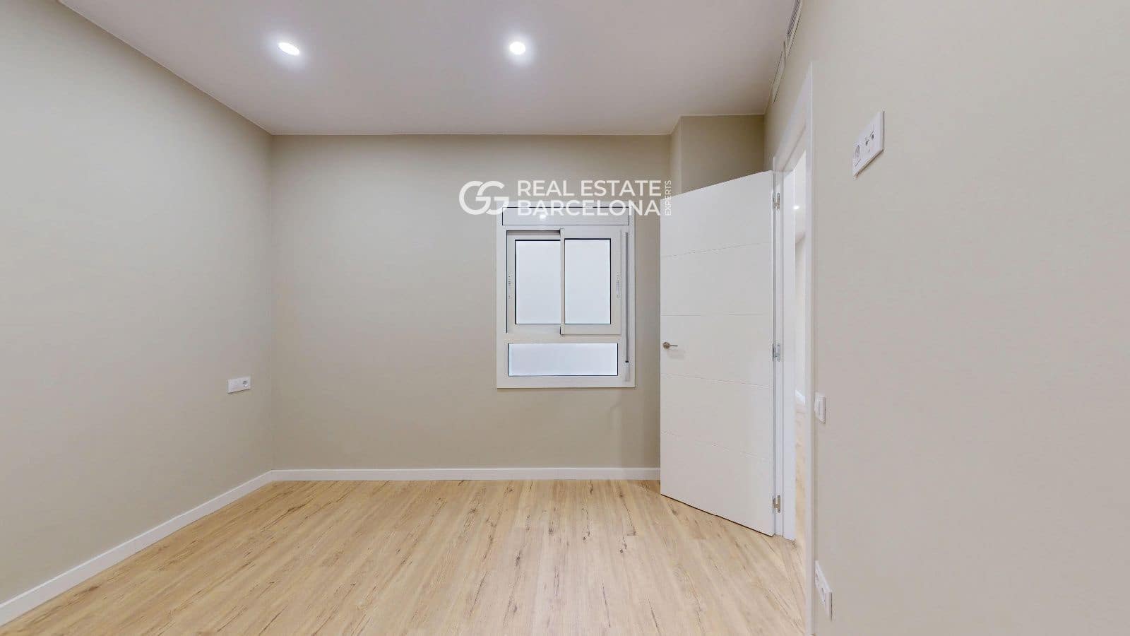 4 bedroom Flat for sale in Barcelona city - € 530,000 (Ref: 9482373)